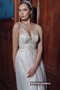 Свадебное платье  Дарина А-силуэт, Легкие, Со шлейфом