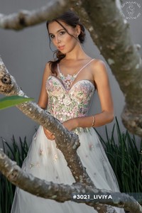 Свадебное платье  Ливия А-силуэт, Кружевные